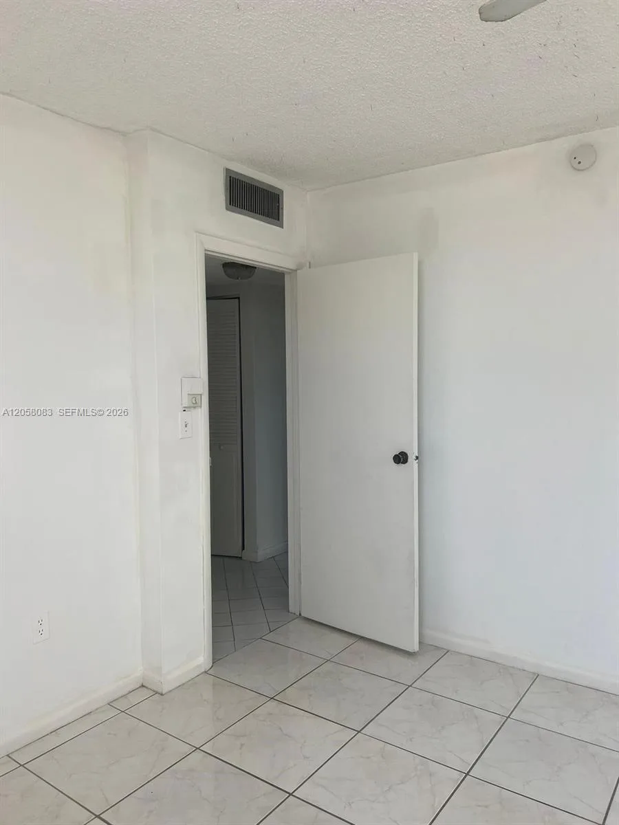 16465 NE 22nd Ave # 419, North Miami Beach, FL 33160 photo 11
