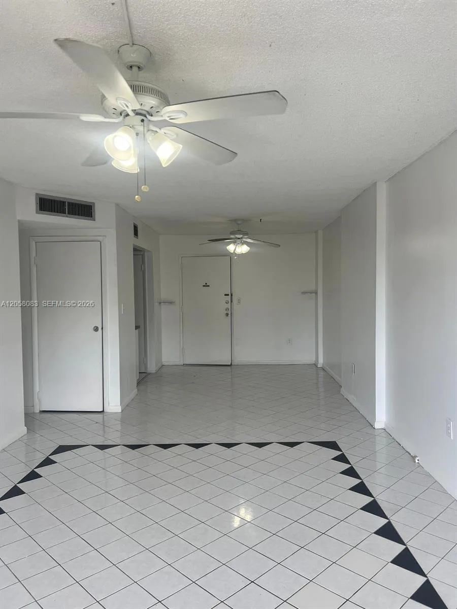 16465 NE 22nd Ave # 419, North Miami Beach, FL 33160 photo 9