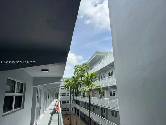 215 SE 3rd Ave # 307B, Hallandale Beach, FL 33009 photo 2