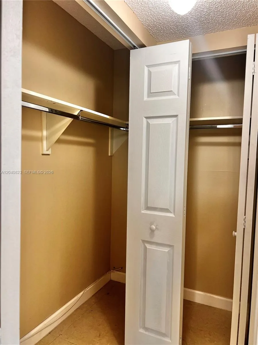 9235 Lagoon Pl # 109, Davie, FL 33324 photo 10