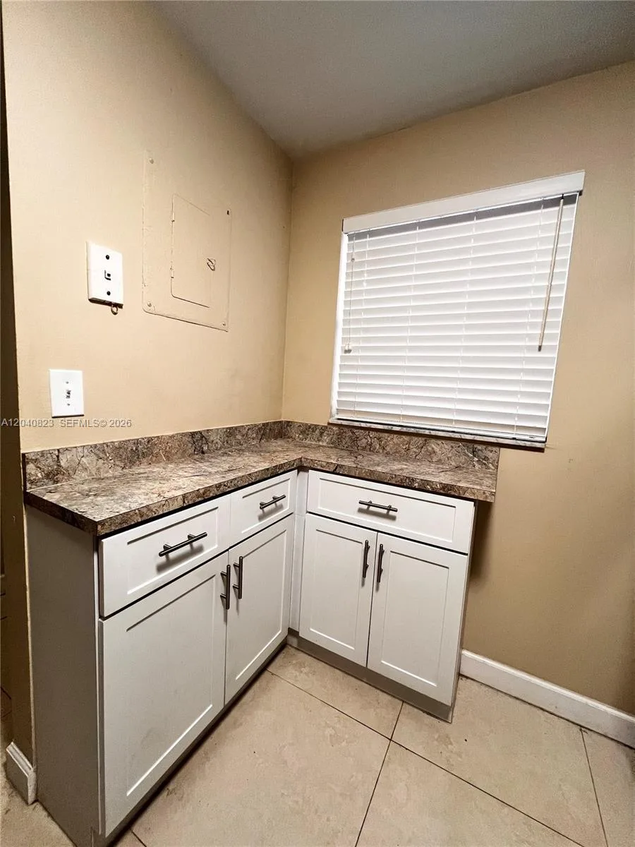 9235 Lagoon Pl # 109, Davie, FL 33324 photo 6