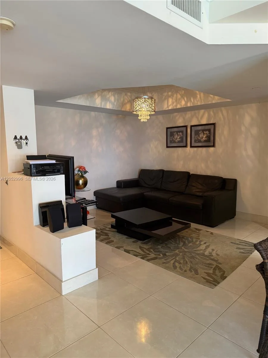 16425 Collins Ave # 2415, Sunny Isles Beach, FL 33160 photo 3
