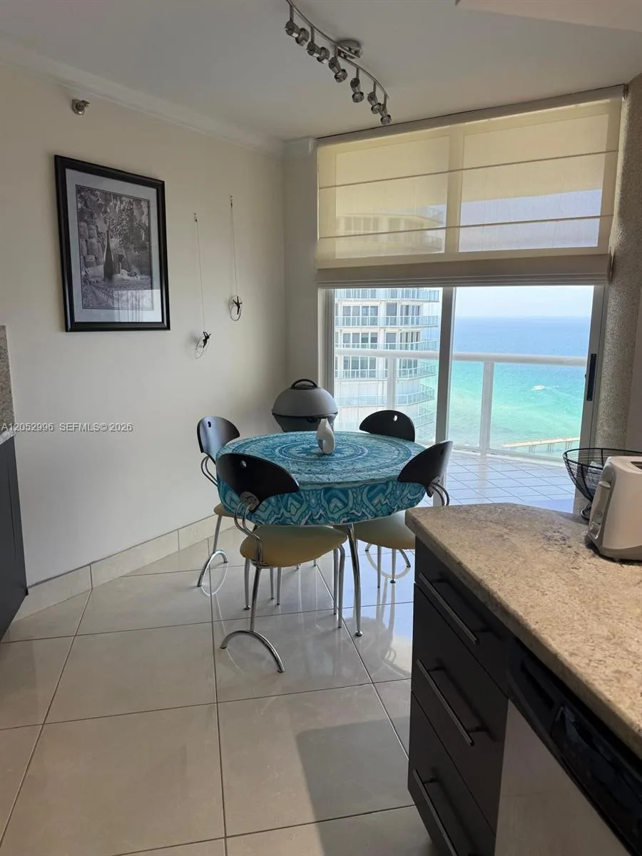 16425 Collins Ave # 2415, Sunny Isles Beach, FL 33160 photo 5