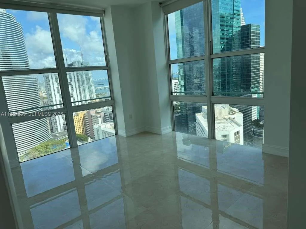31 SE 5th St # 3912, Miami, FL 33131 photo 8