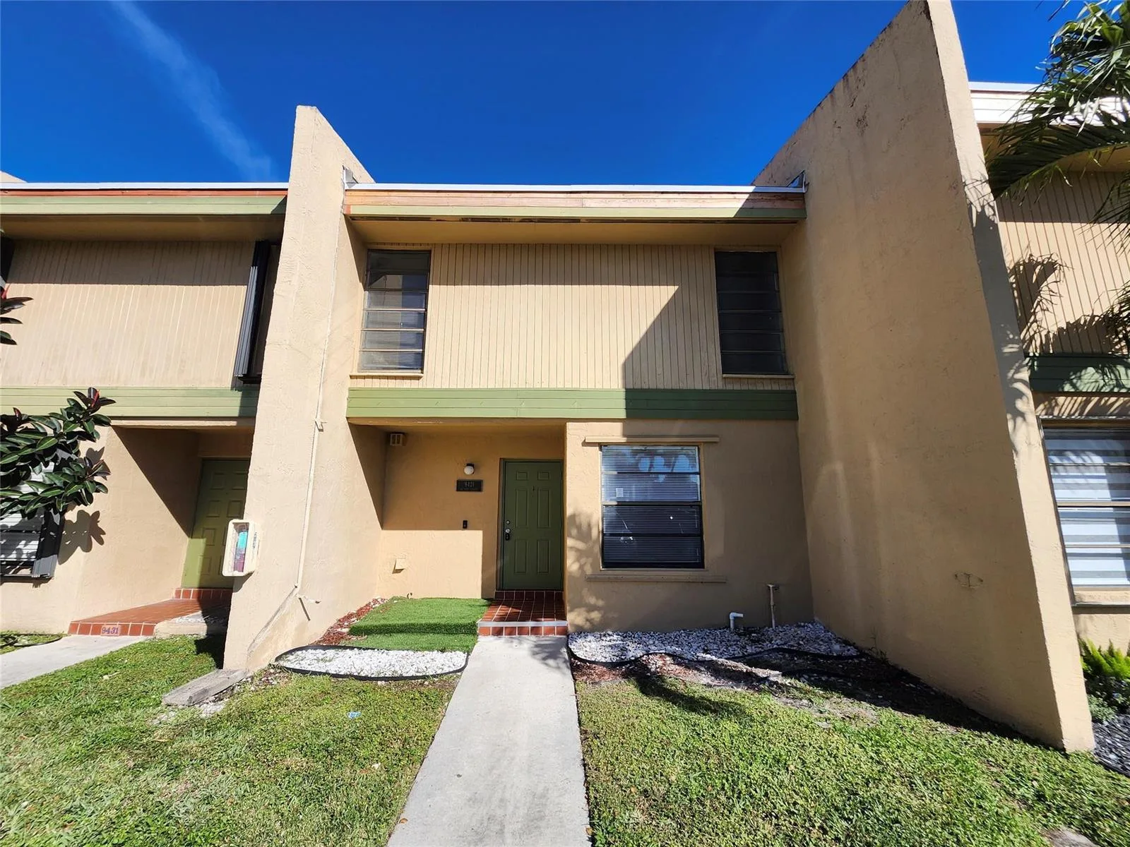 9421 NW 15th Street # 234, Pembroke Pines, FL 33024
