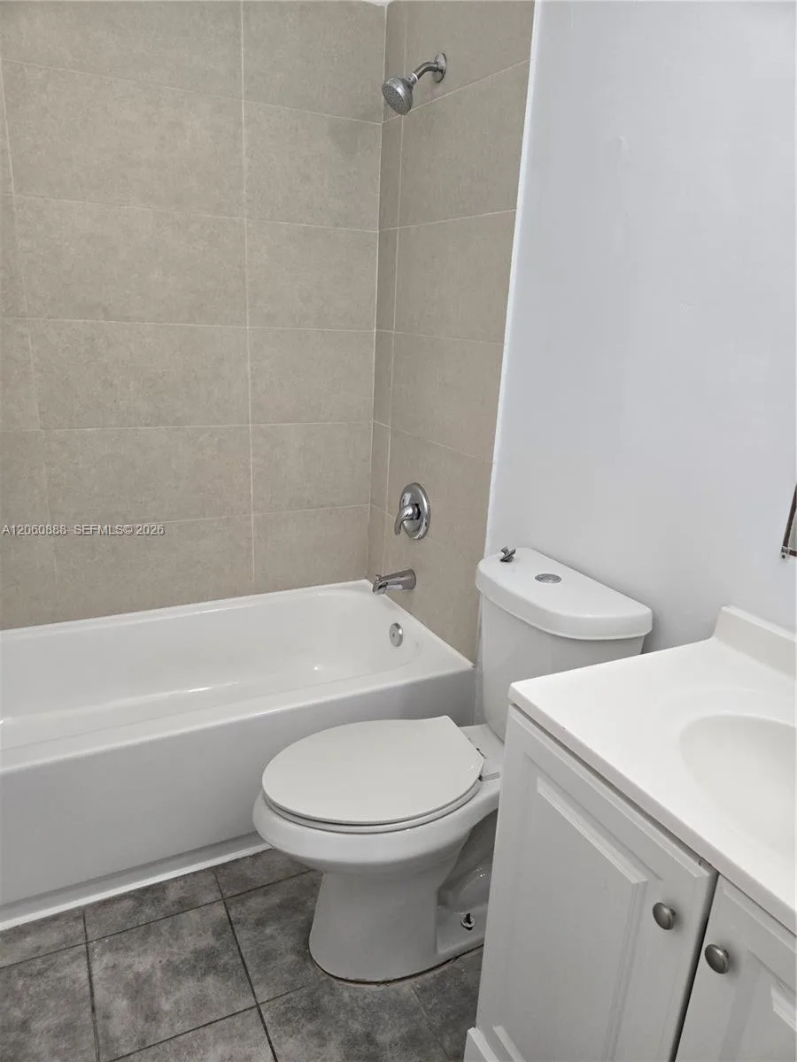 2804 SE 16th Ave # 124, Homestead, FL 33035 photo 8