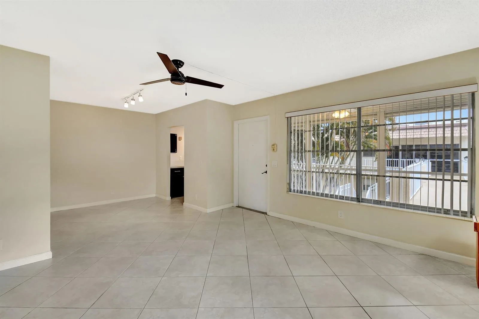 638 Snug Harbor Drive # E11, Boynton Beach, FL 33435 photo 13