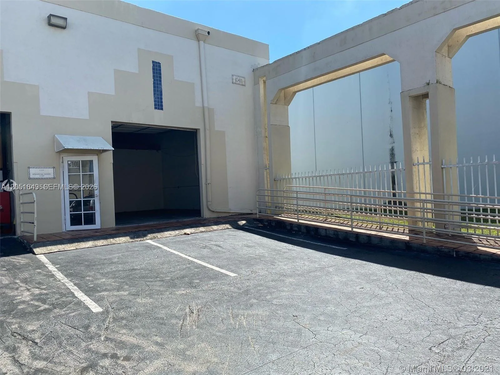 10411 NW 28th St, Doral, FL 33172 photo 3