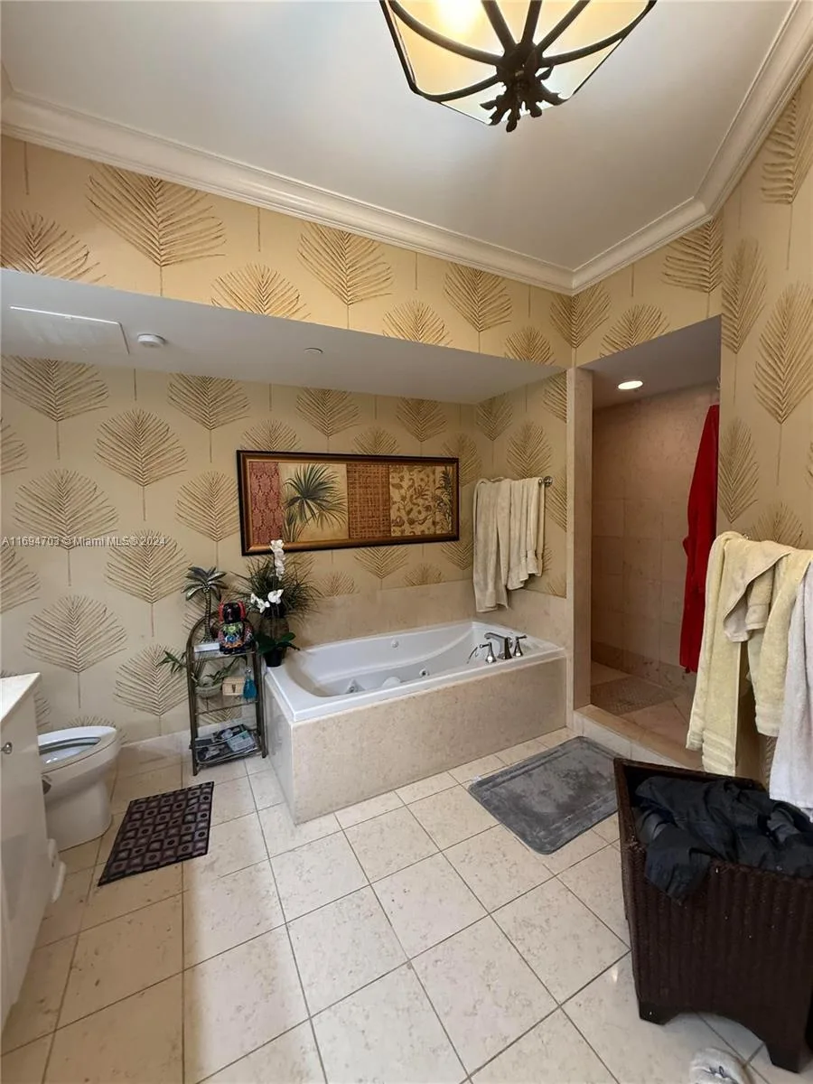 20000 E Country Club Dr # 803, Aventura, FL 33180 photo 3