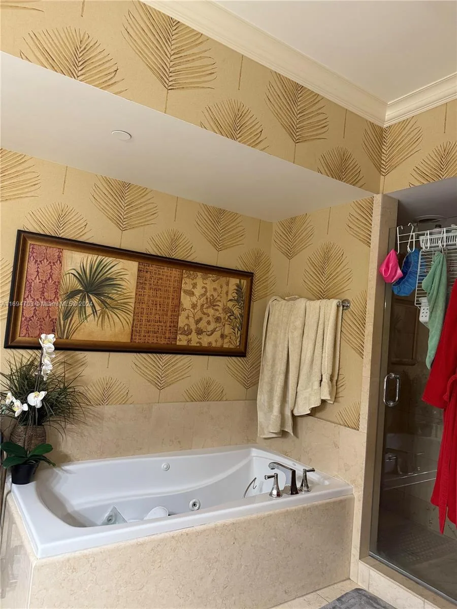 20000 E Country Club Dr # 803, Aventura, FL 33180 photo 5