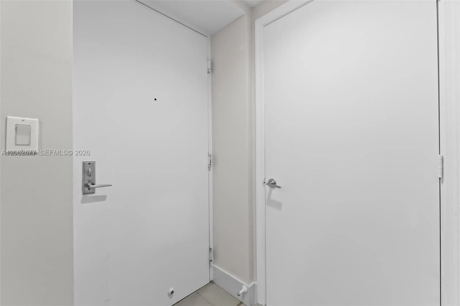 500 Brickell Ave # 1405, Miami, FL 33131 photo 6