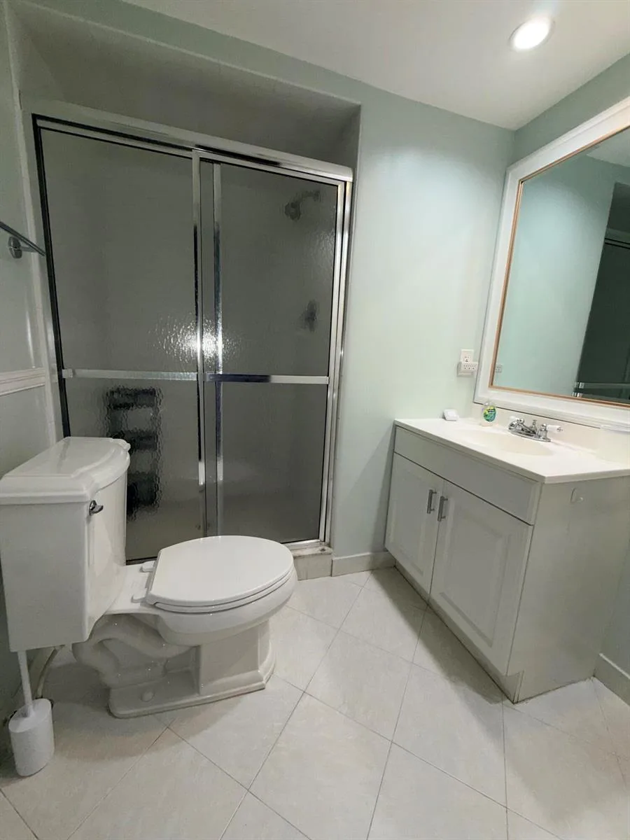 1630 Embassy Drive # 104, West Palm Beach, FL 33401 photo 6