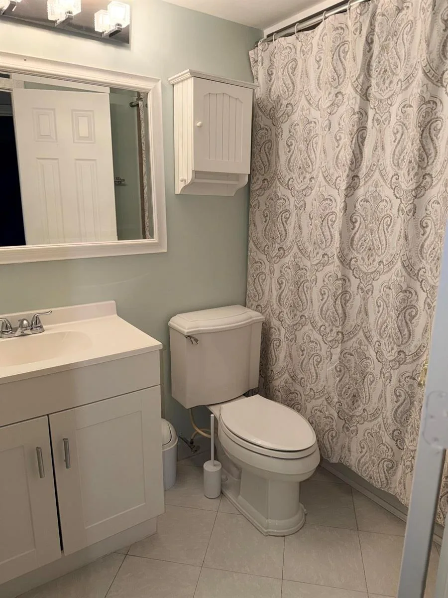 1630 Embassy Drive # 104, West Palm Beach, FL 33401 photo 8