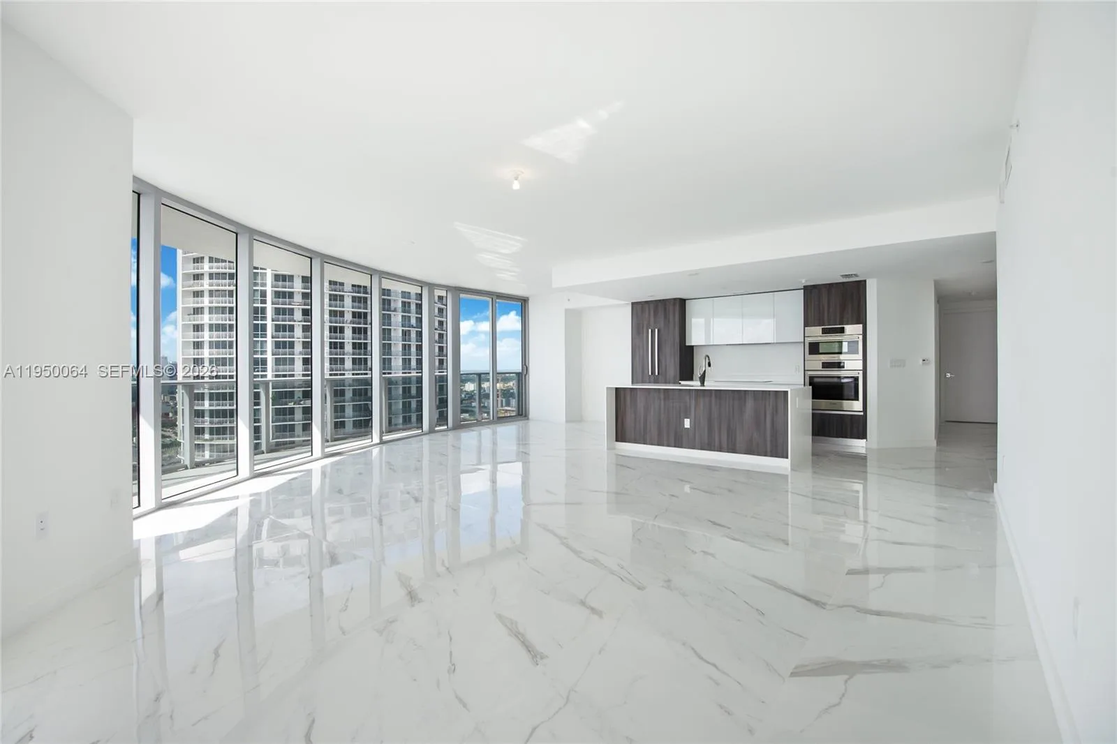 488 NE 18th St # 4412, Miami, FL 33132 photo 3
