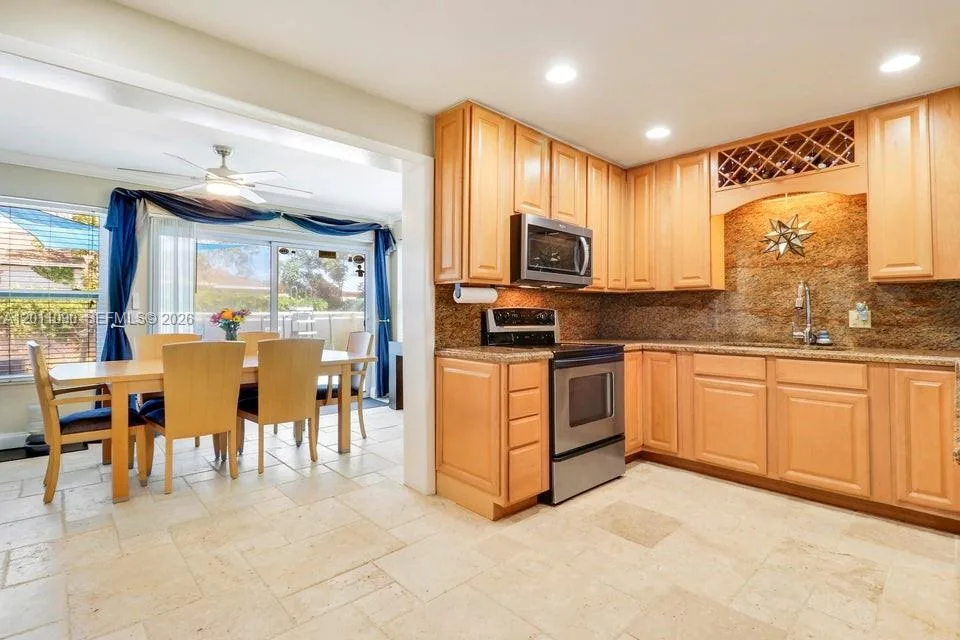 19049 SE Robert Drive, Jupiter, FL 33469 photo 10