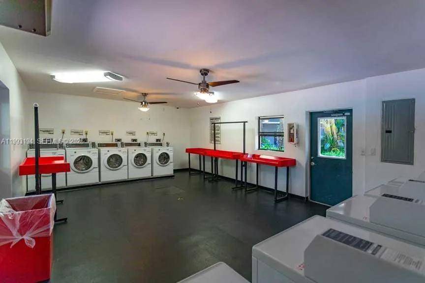 5252 NE 6th Ave # A31, Oakland Park, FL 33334 photo 5