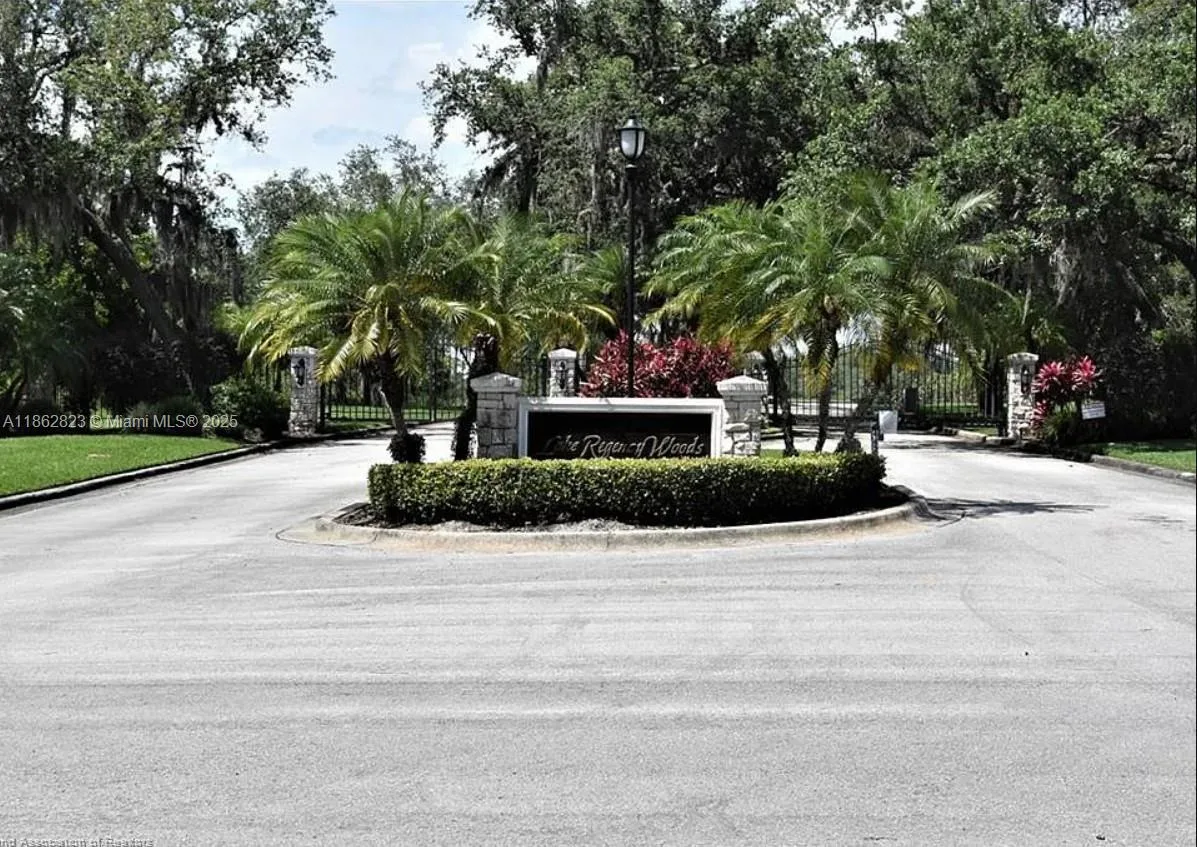 5056 LAKE REGENCY DR, Sebring, FL 33875 photo 2