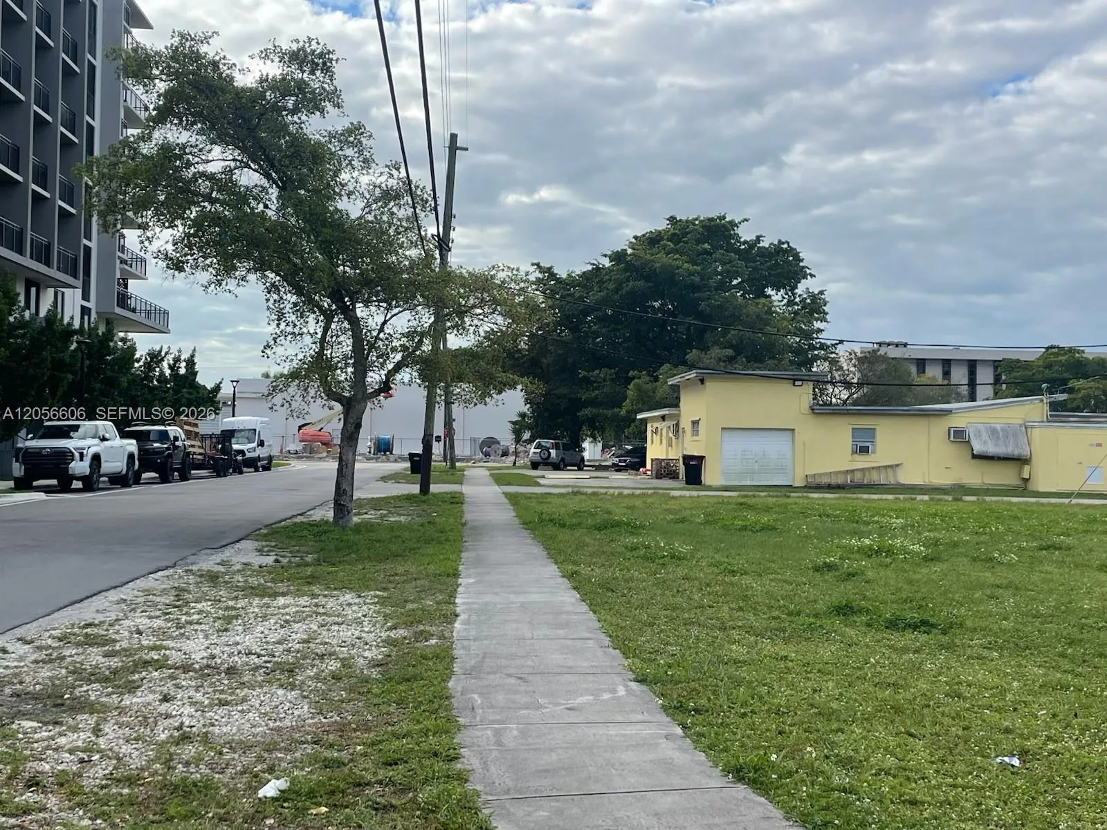 12610 NE 11th Ave, North Miami, FL 33161 photo 6