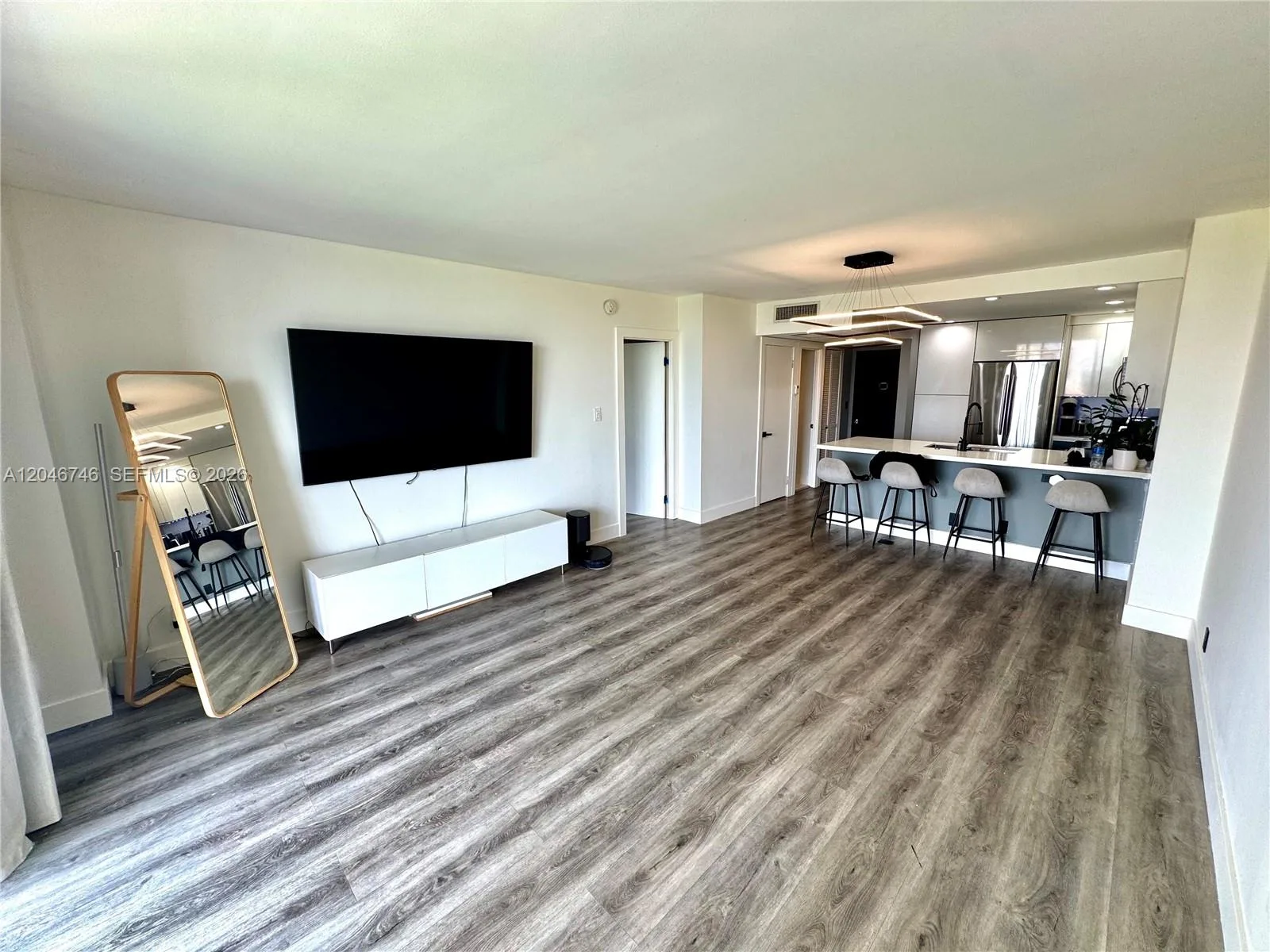 20379 W Country Club Dr # 1537, Aventura, FL 33180 photo 11