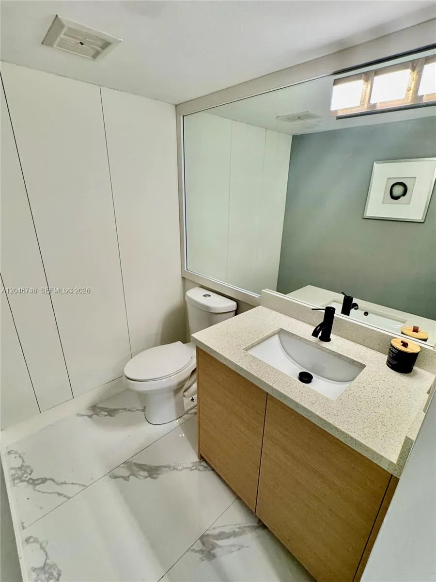 20379 W Country Club Dr # 1537, Aventura, FL 33180 photo 9