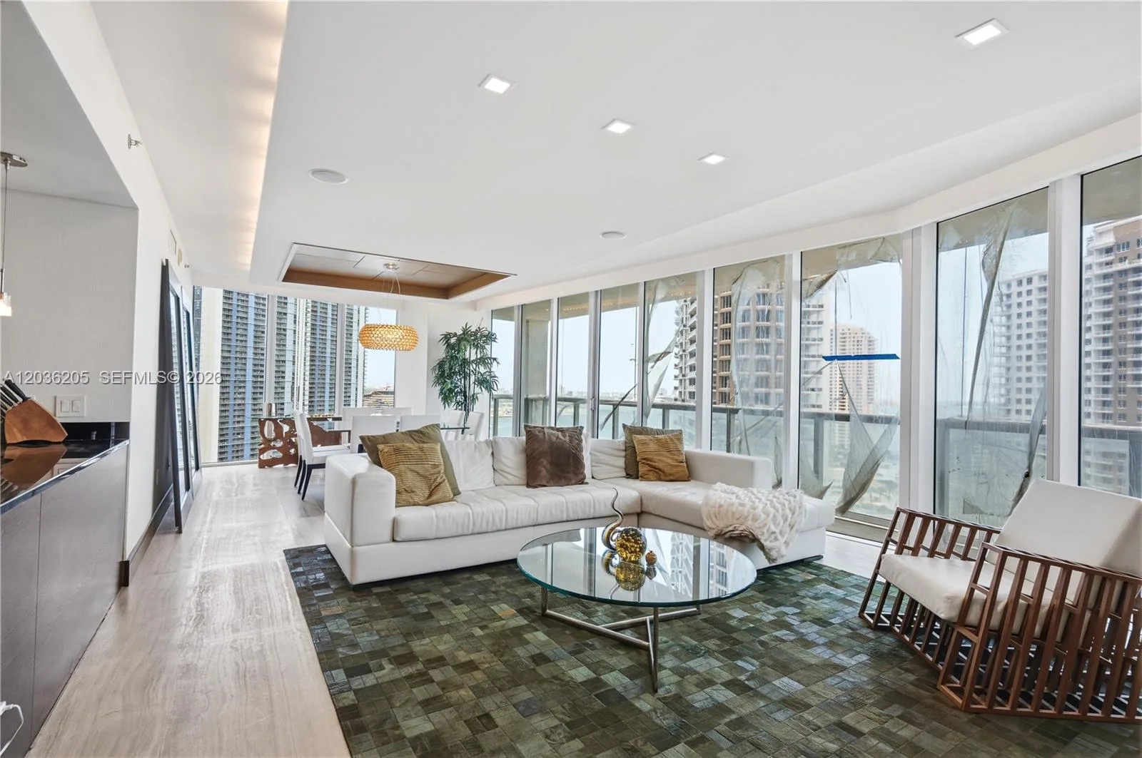 465 Brickell Ave # 2101, Miami, FL 33131