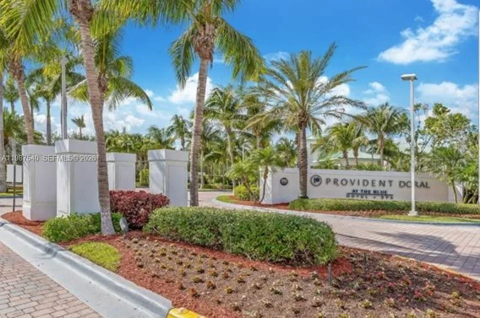 5300 NW 87 Avenue # 406, Doral, FL 33178