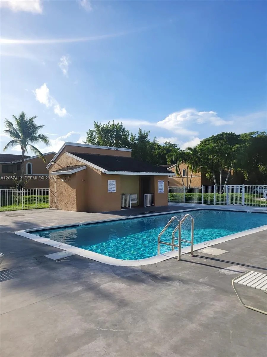 8075 NW 71st Ct # 8075, Tamarac, FL 33321 photo 3