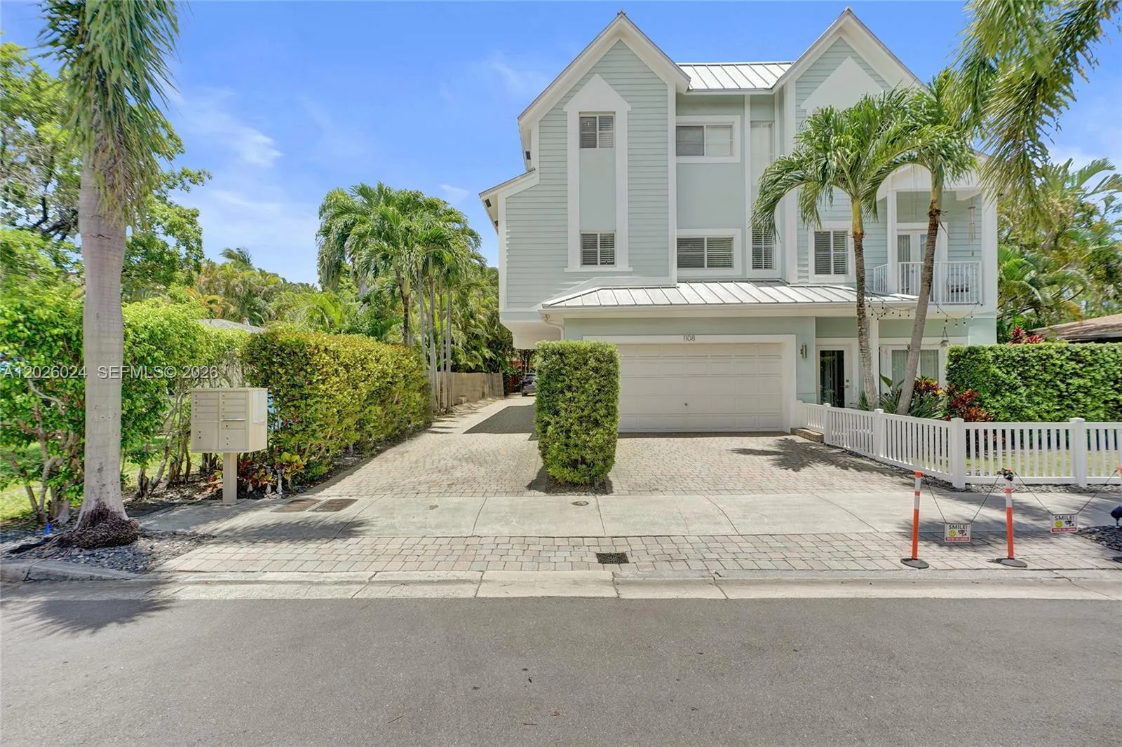 1112 NE 17th Way, Fort Lauderdale, FL 33304