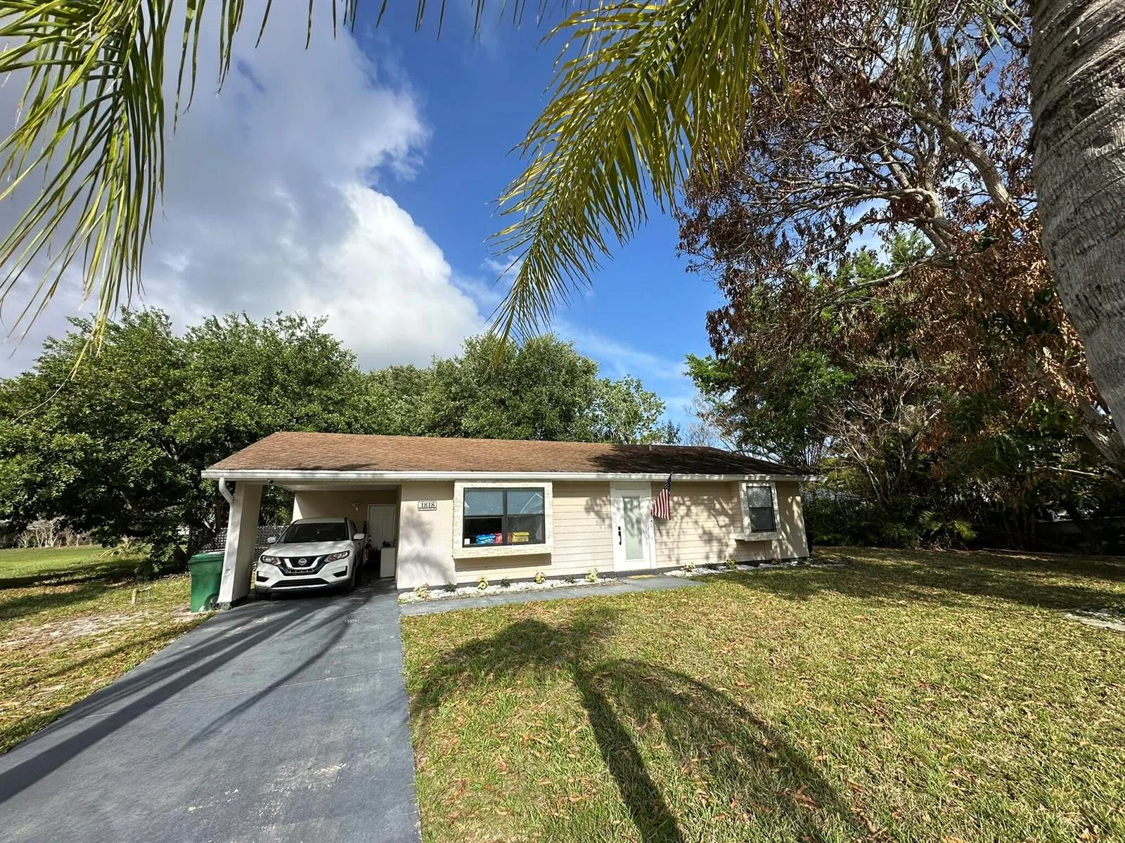 1818 SE Vesthaven Court, Port St. Lucie, FL 34952