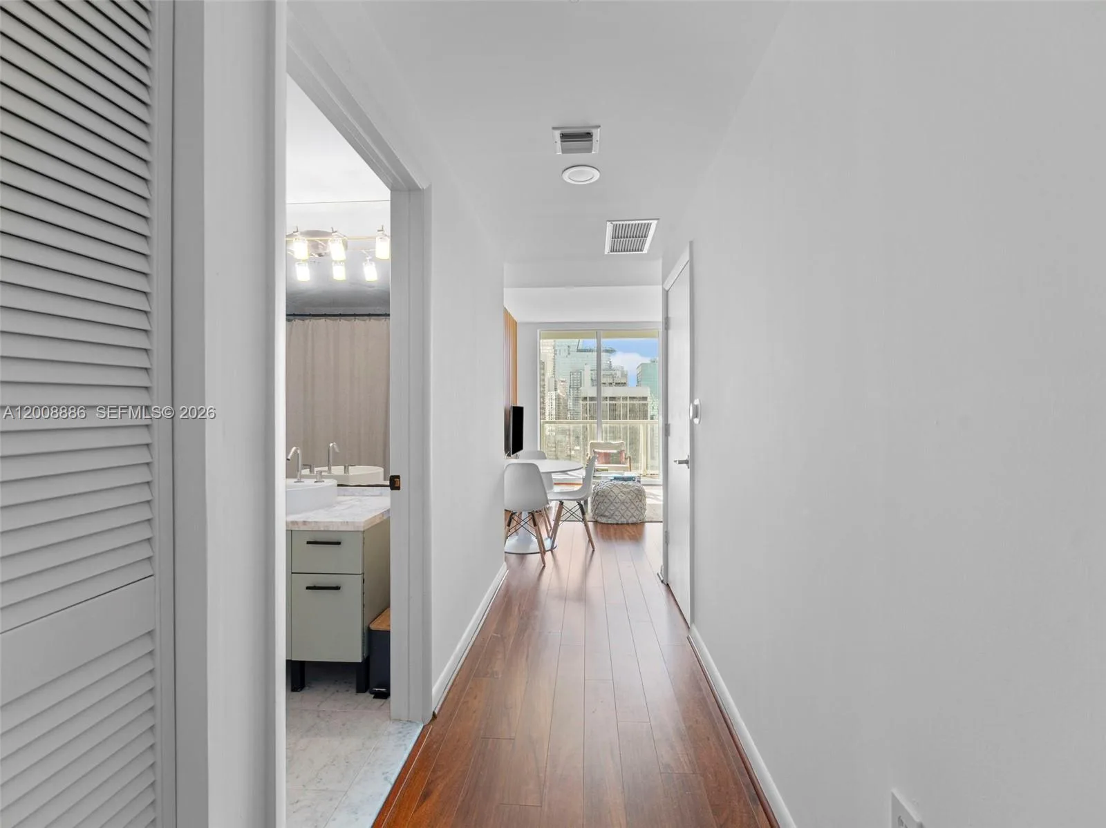 244 Biscayne Blvd # 3105, Miami, FL 33132 photo 13