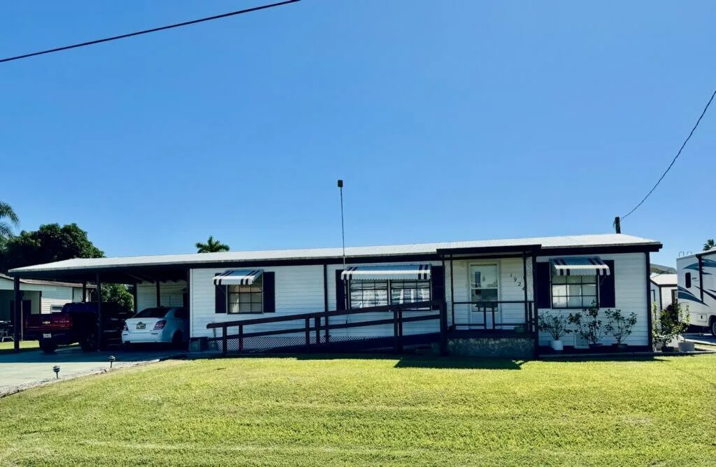 1924 SE 30th Street, Okeechobee, FL 34974