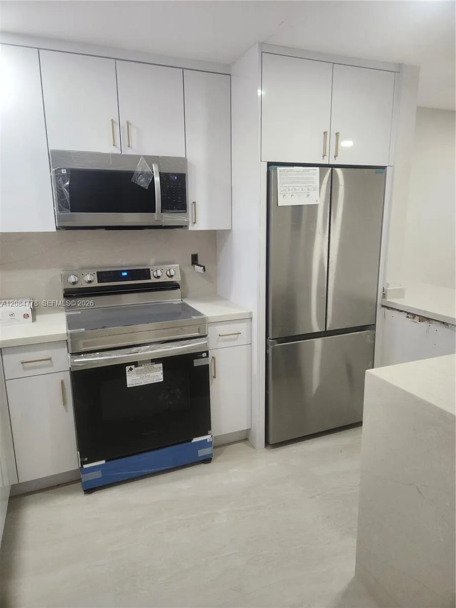 2781 N Pine Island Rd, Sunrise, FL 33322