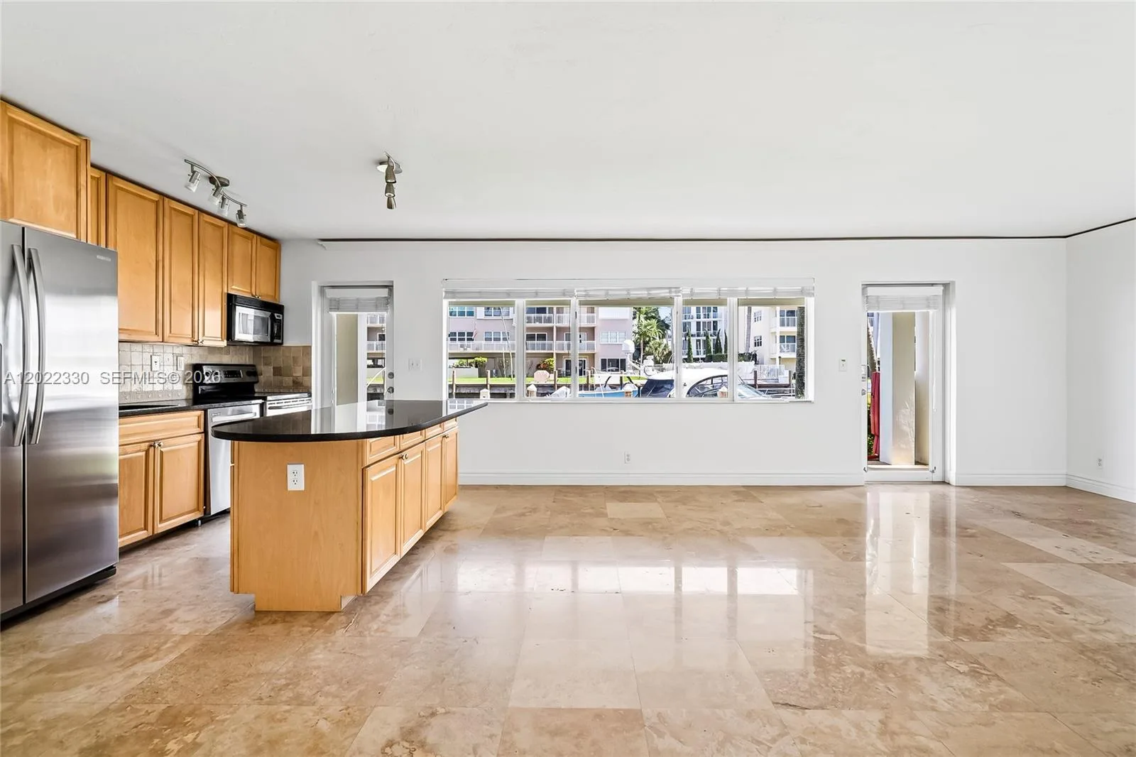 2881 NE 32nd St # 111, Fort Lauderdale, FL 33306 photo 4