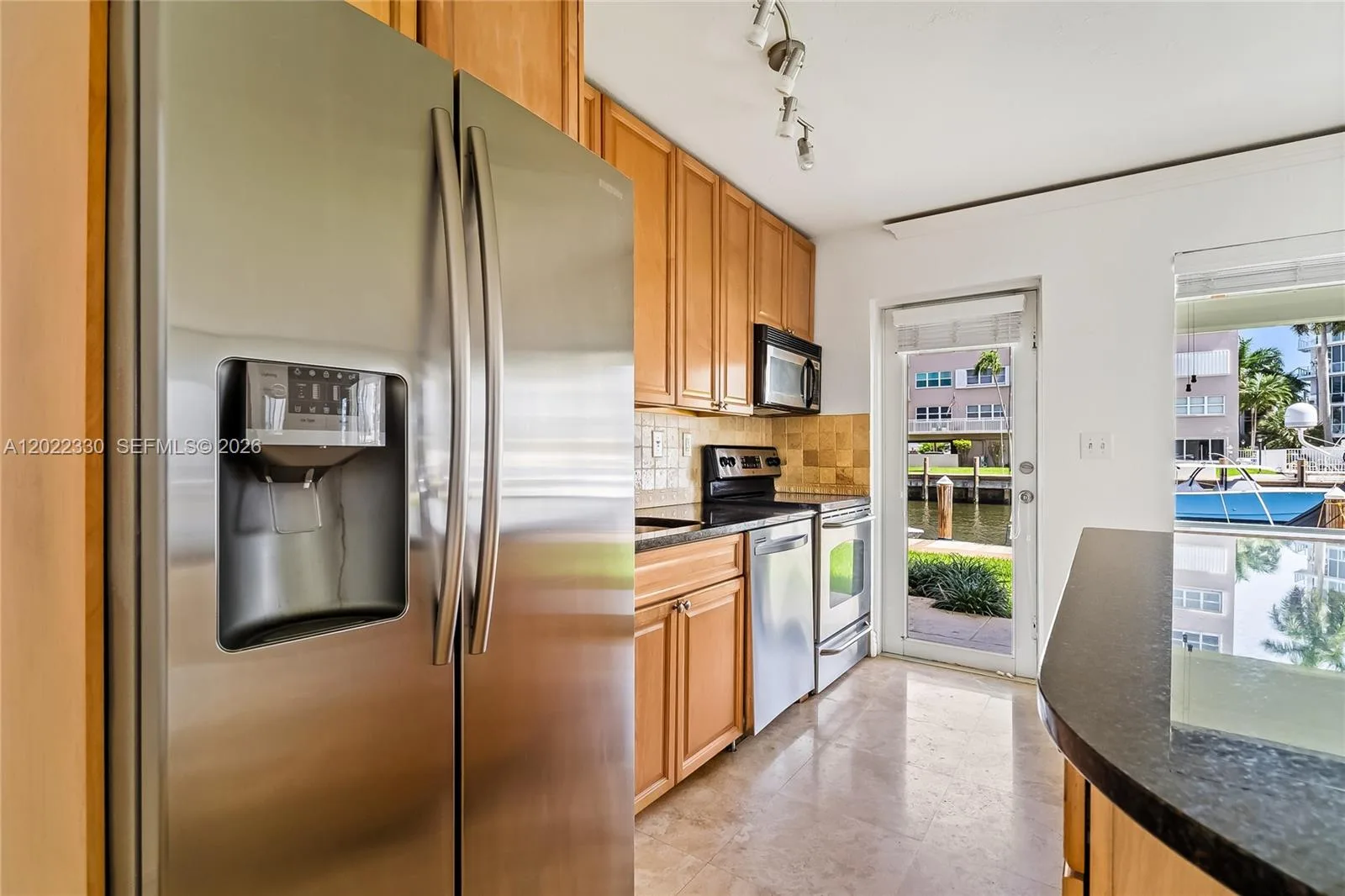 2881 NE 32nd St # 111, Fort Lauderdale, FL 33306 photo 5