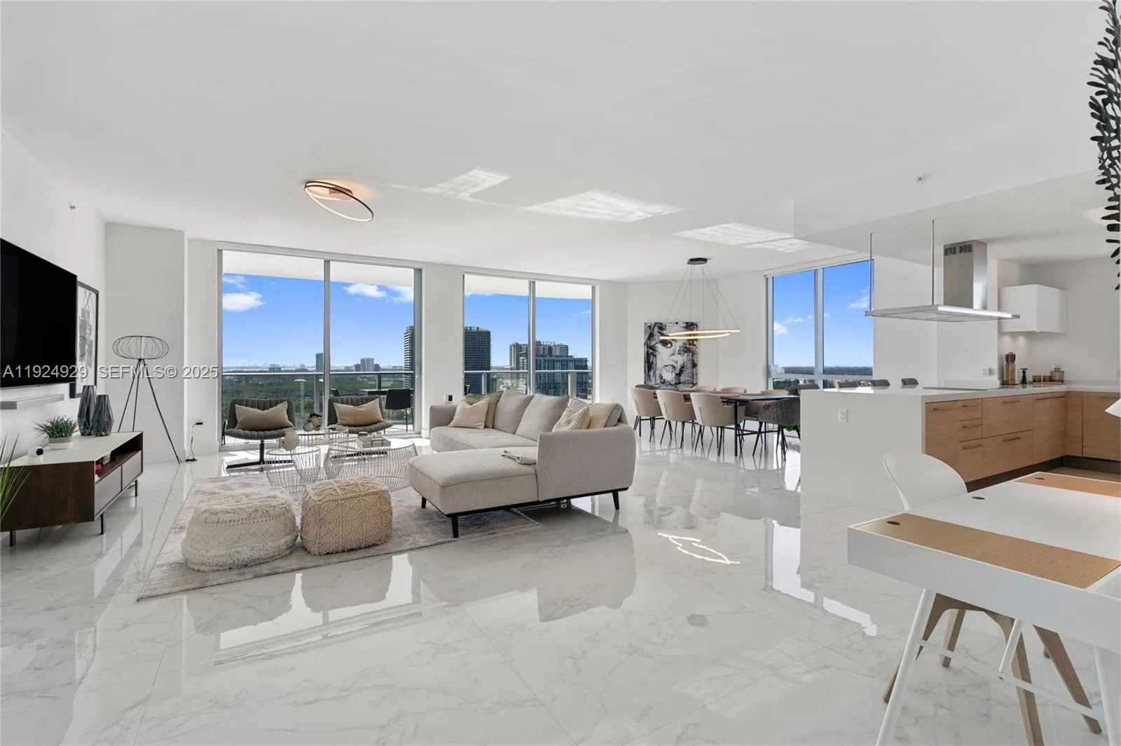 17111 Biscayne Blvd # 2002, North Miami Beach, FL 33160