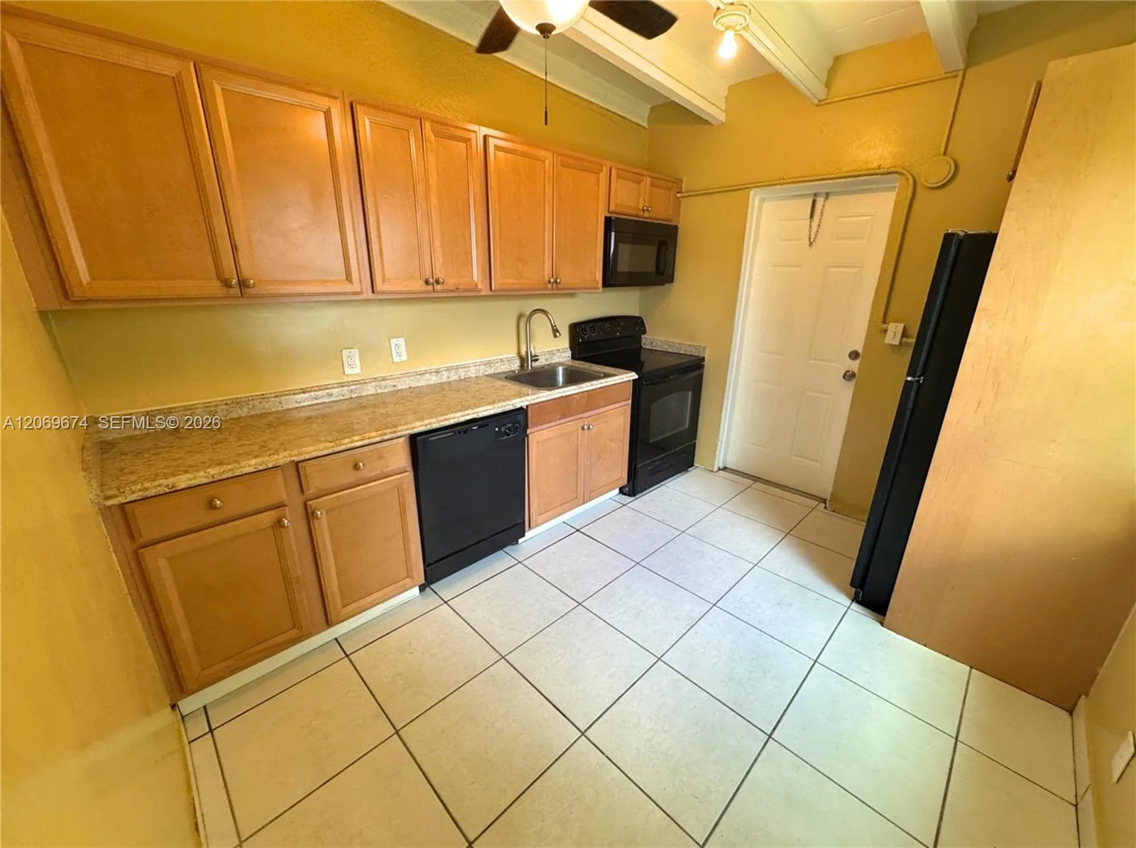 730 NW 15th Ter, Fort Lauderdale, FL 33311 photo 2