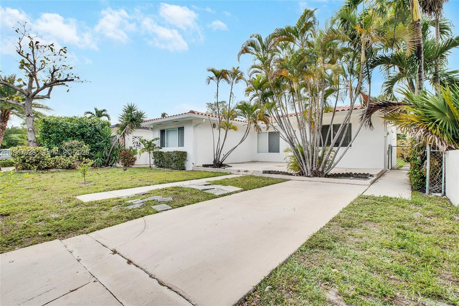 9372 Abbott Ave, Surfside, FL 33154 photo 2