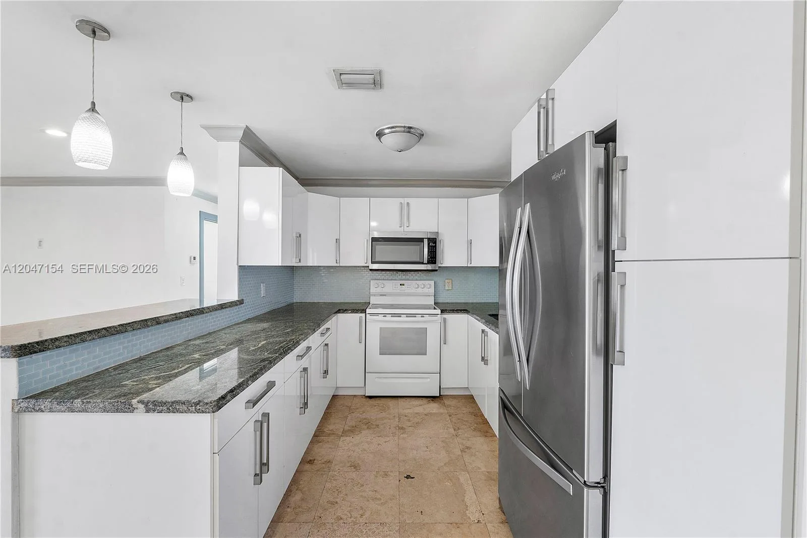 1541 SW 52nd Ave, Plantation, FL 33317 photo 3
