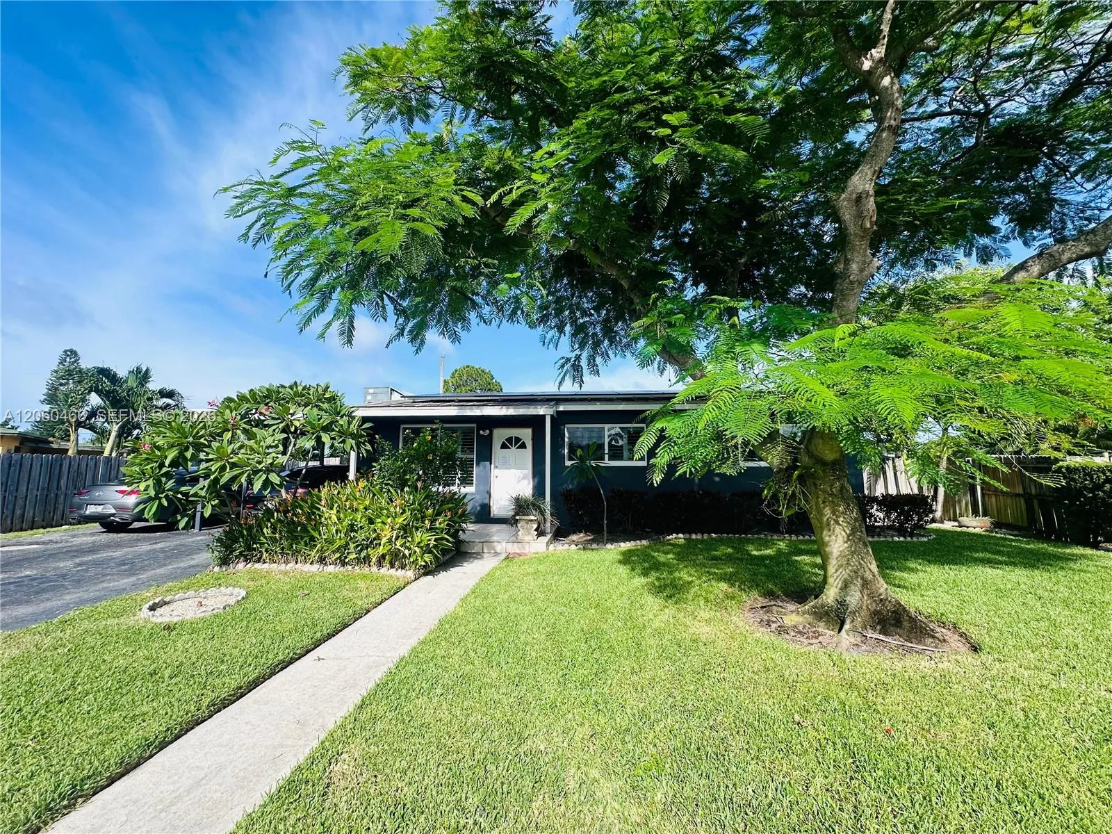 1020 S 14th Ct # 1, Lantana, FL 33462
