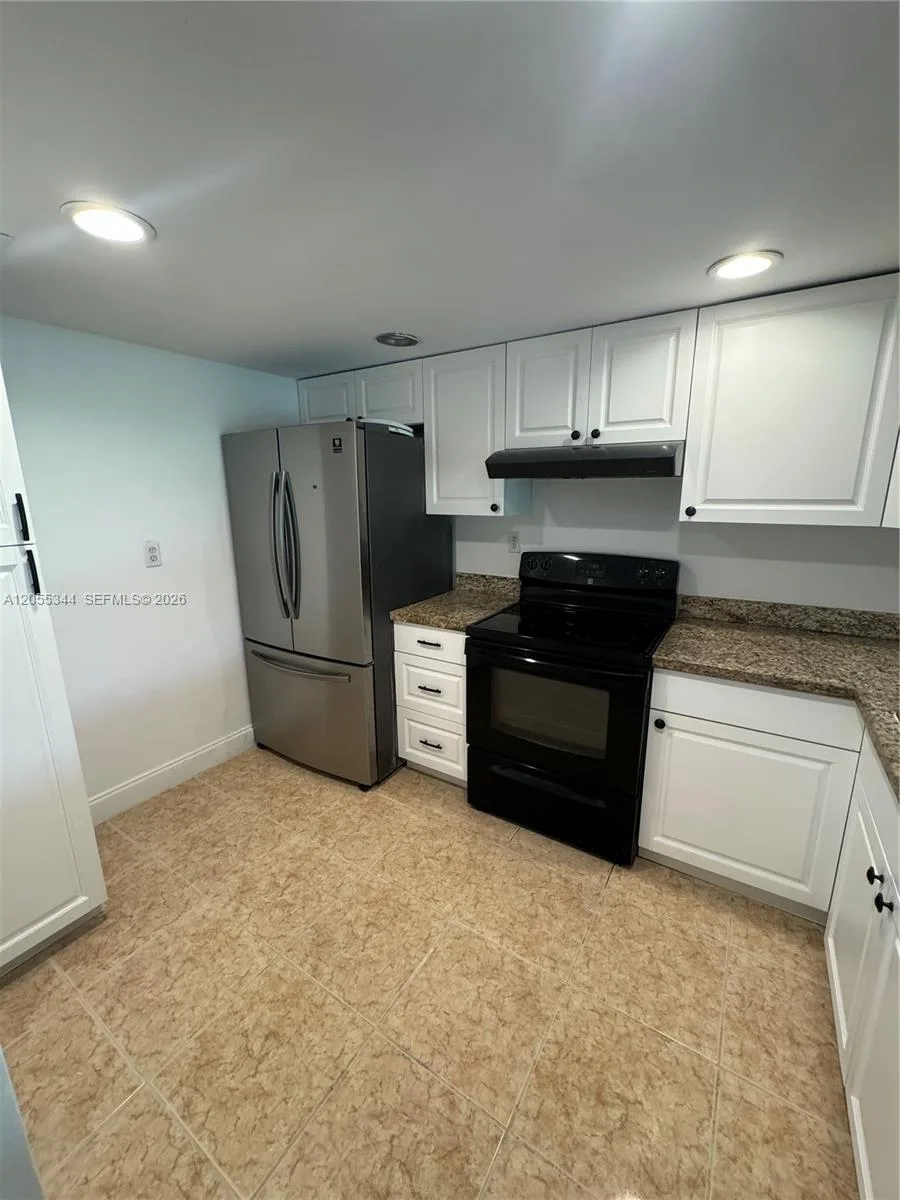 9050 NW 28th St # 136, Coral Springs, FL 33065