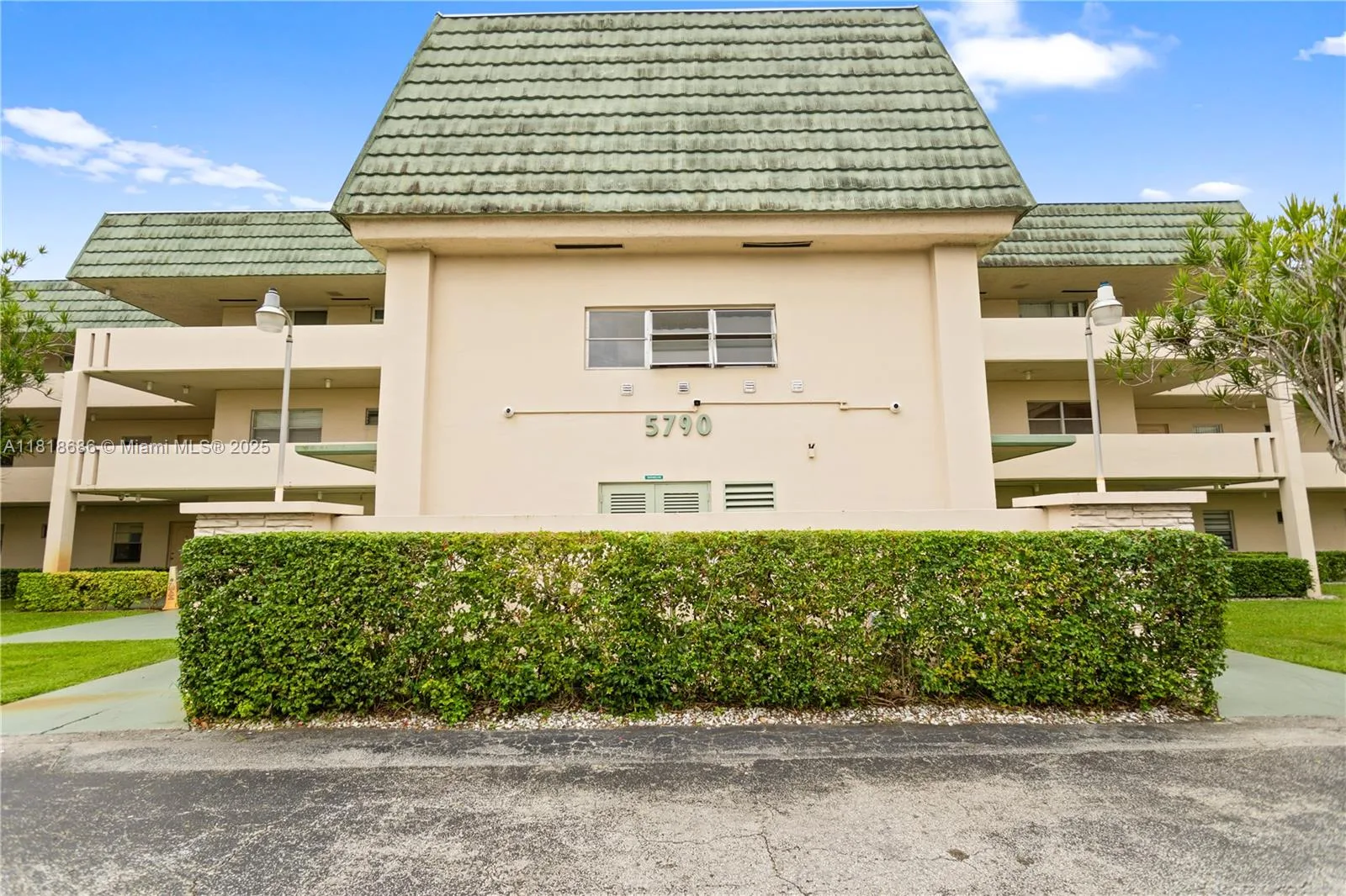 5790 Stirling # 212, Hollywood, FL 33021 photo 2