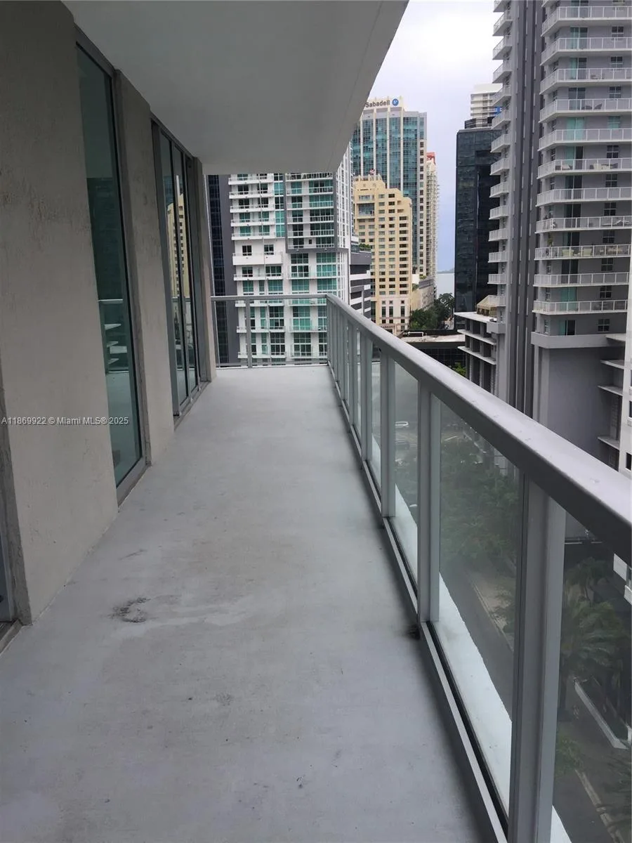 79 SW 12th St # 1406-S, Miami, FL 33130 photo 12