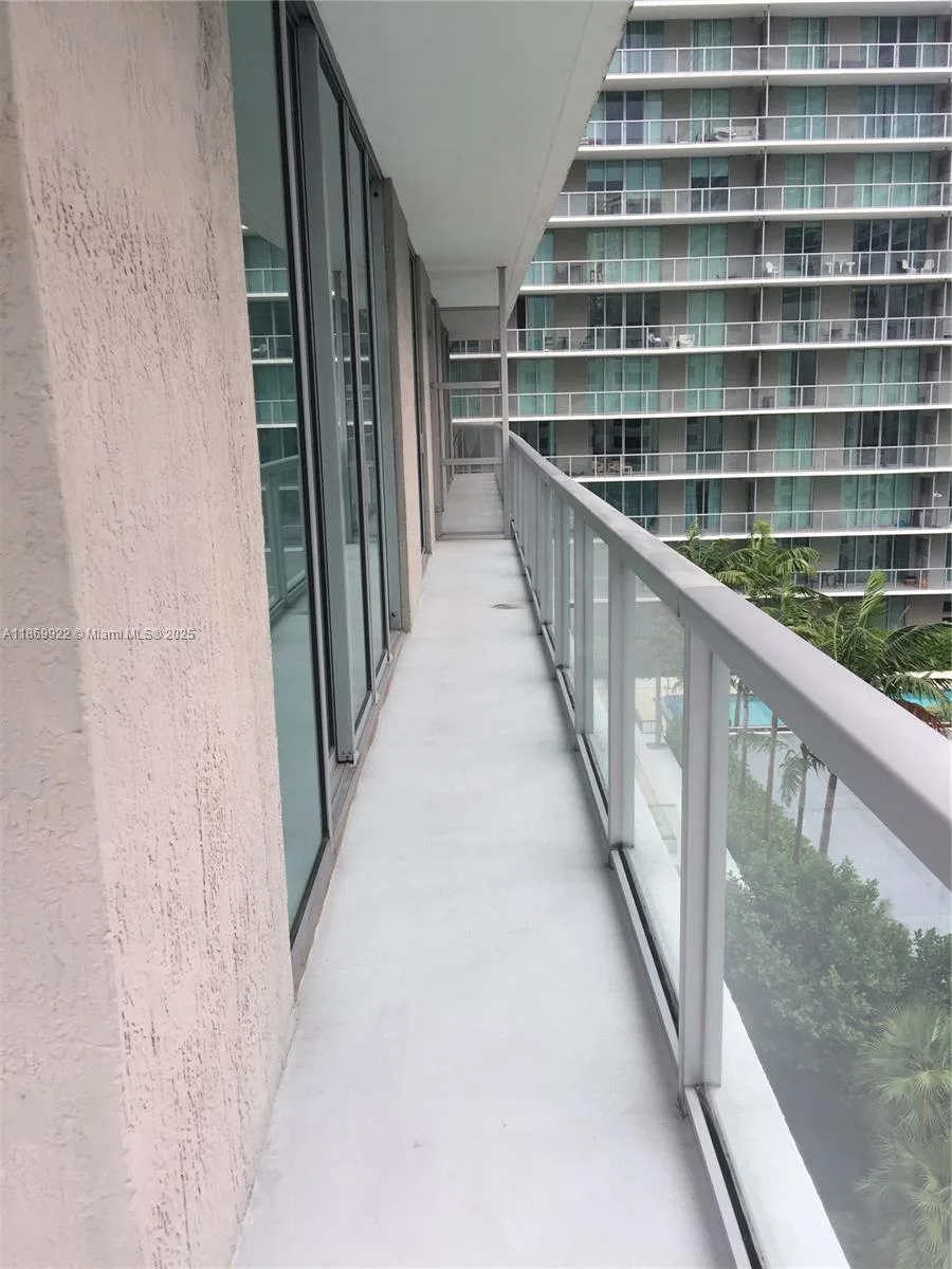 79 SW 12th St # 1406-S, Miami, FL 33130 photo 13