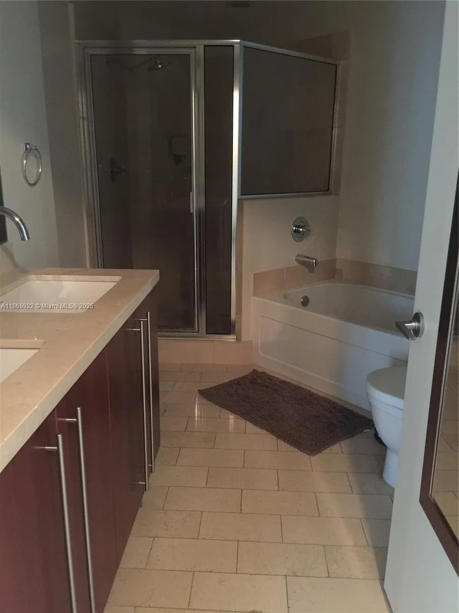 79 SW 12th St # 1406-S, Miami, FL 33130 photo 9
