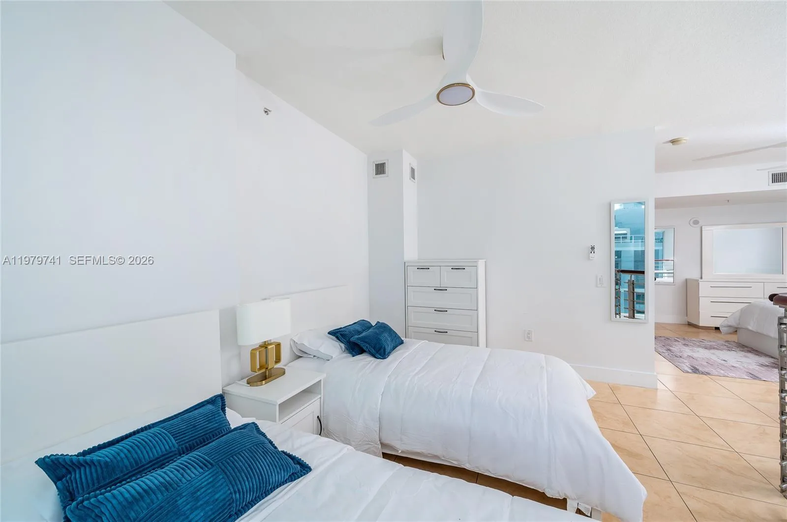 41 SE 5th St # 1508, Miami, FL 33131 photo 13