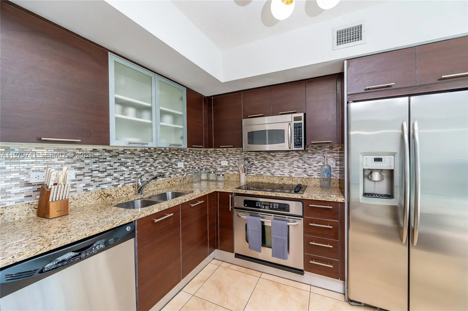 41 SE 5th St # 1508, Miami, FL 33131 photo 8