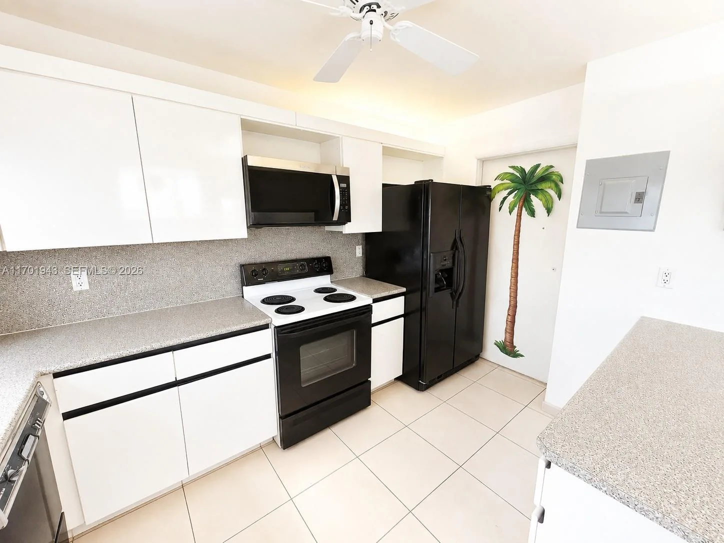1825 S Ocean Dr # 401, Hallandale Beach, FL 33009 photo 2