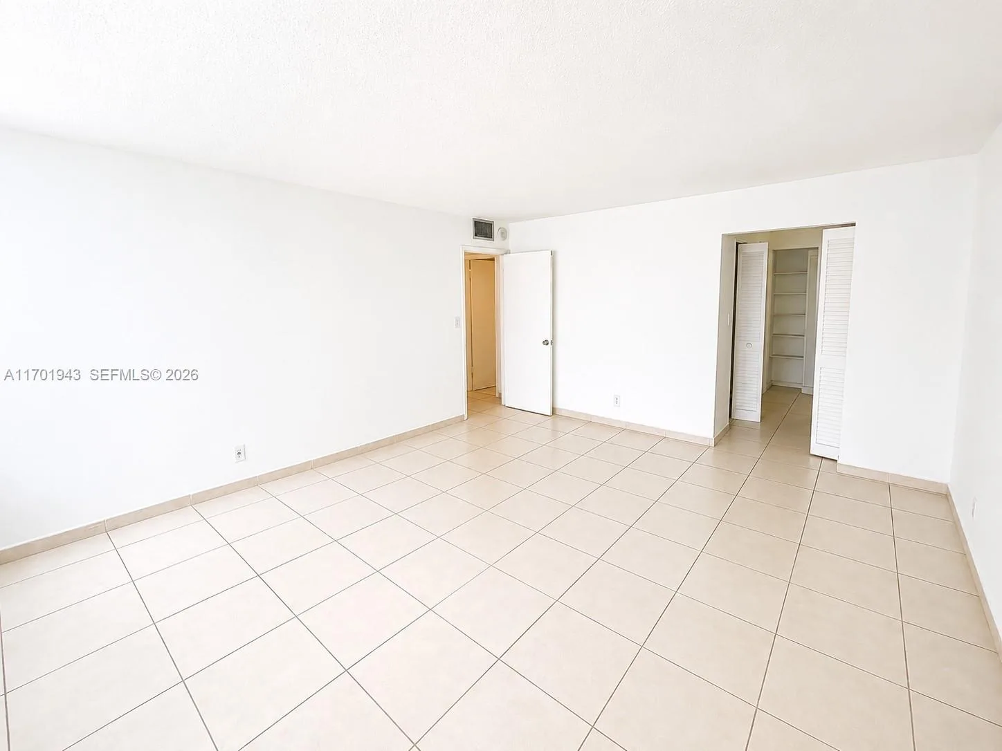 1825 S Ocean Dr # 401, Hallandale Beach, FL 33009 photo 7