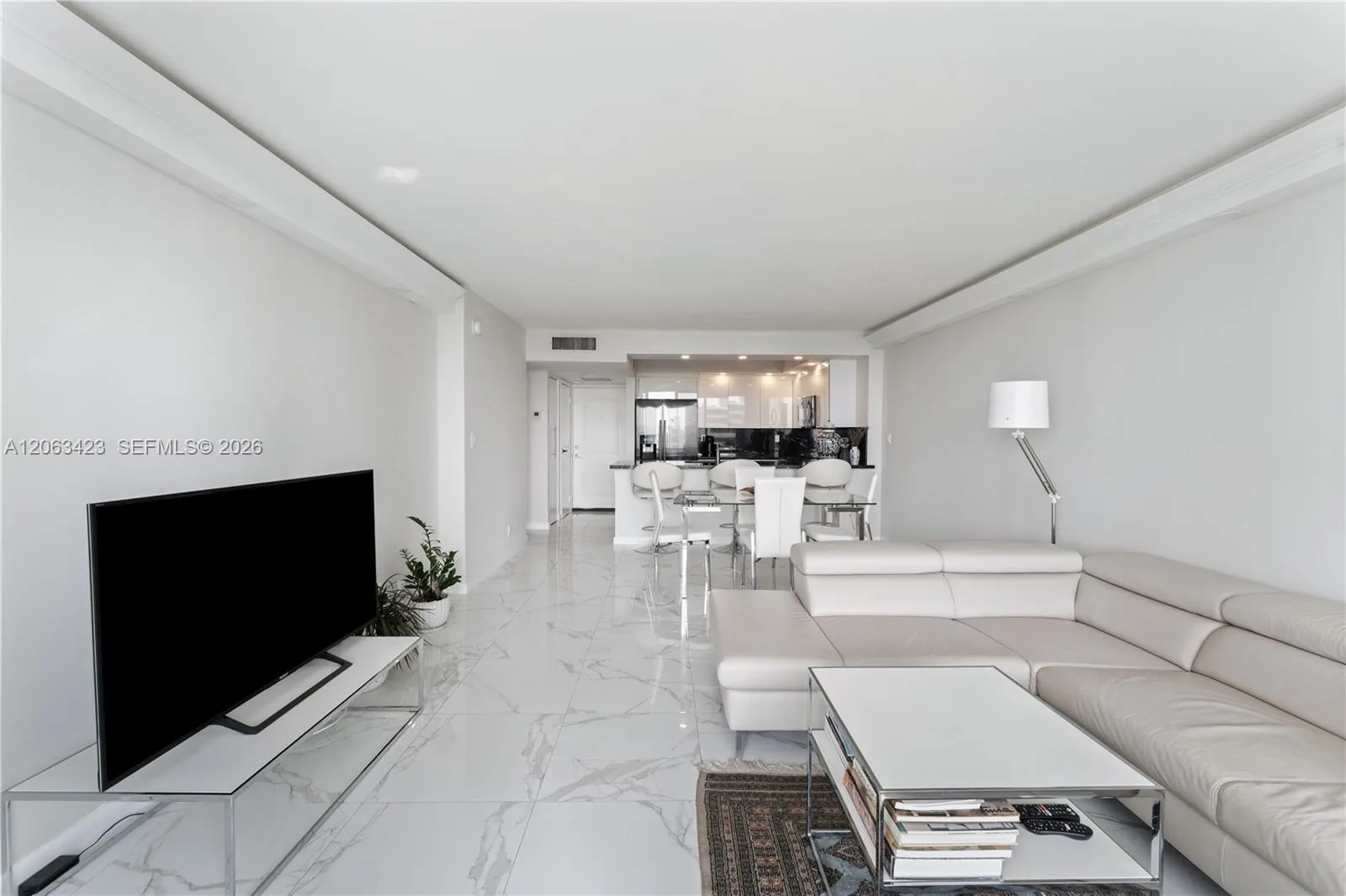 100 Bayview Dr # 709, Sunny Isles Beach, FL 33160 photo 12