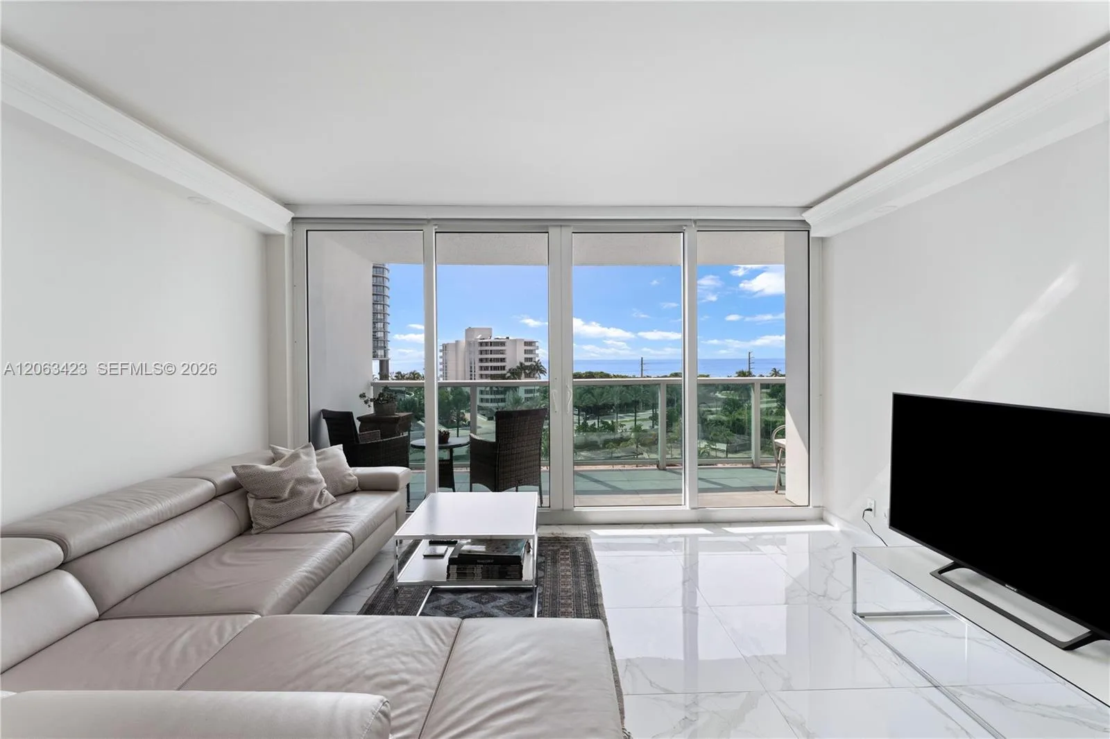 100 Bayview Dr # 709, Sunny Isles Beach, FL 33160 photo 8